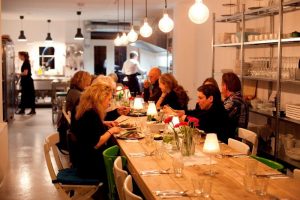 Je vindt Eat Your Heart Out in AMSTERDAM op Lizt.nl