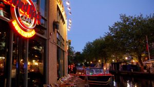 Je vindt Hard Rock Cafe Amsterdam in AMSTERDAM op Lizt.nl