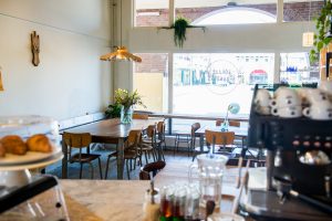 Je vindt Lokaal Spaanders in AMSTERDAM op Lizt.nl